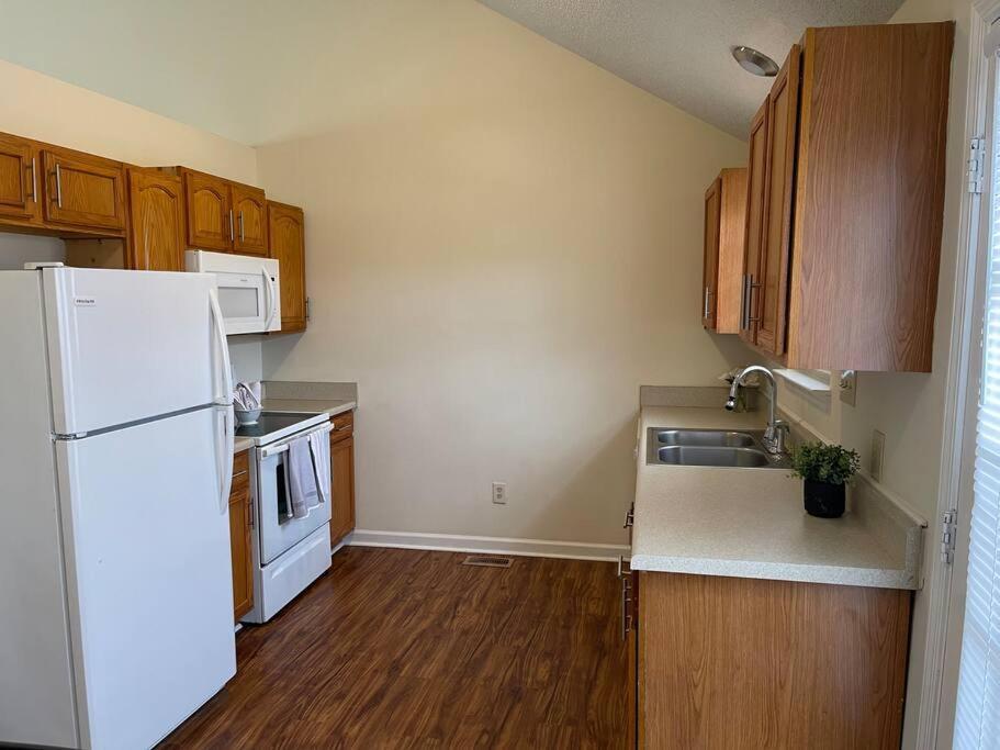 שרלוט Pet- Friendly, & Close To Uptown מראה חיצוני תמונה